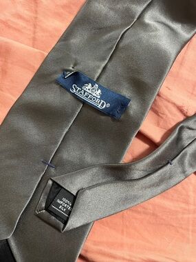 Stafford Silver Gray Silk Necktie